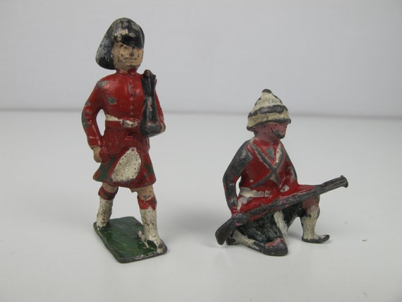 Vintage tin store soldiers