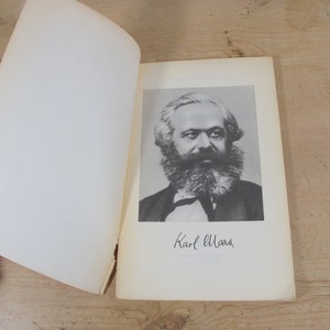 Vintage book - Karl Marx - The Civil War in France. Progress Publishers, Moscow, 1974. First printed 1948.