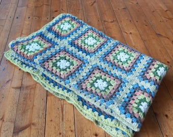 Vintage crochet wool blanket. Beautiful colours - granny square design.