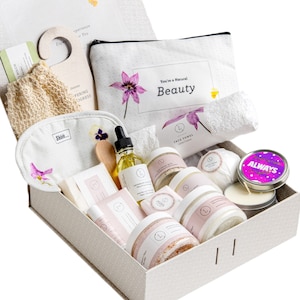 Organic Spa Gift Set with Bath Bomb, Scented Candle, Skincare Essentials, Spa Gift Box, Stress Relief Gift For Her, Self Care, Birthday Gift
