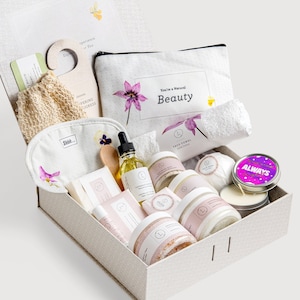 Organic Spa Gift Set for Women, Luxury Bath Gift Basket, Relaxation Kit for Her, Lizush Spa Care Package