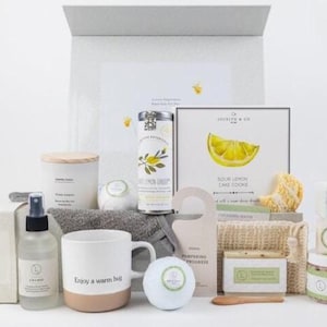 Personalized Spa Gift Set for Women, Self Care Relaxation Basket, All Natural Spa Gift, Well Being Gift Box, Get Well Soon Gift