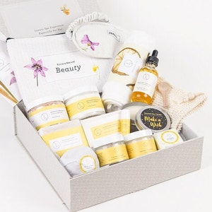 New Mom Gift for New Mother Gift for Baby Shower Pregnant Gift Set Gift Spa Gift Bath Gift Beauty Gift Expectant Mom Gift  Natural Gift Box