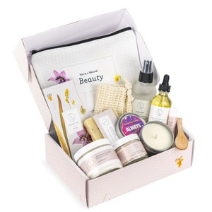 Spa Gift Set, Spa Kit, Spa Gift Basket, Spa basket, bath gift set, bath bomb, Gift basket, Mothers day gift from daughter gift, gift for mom
