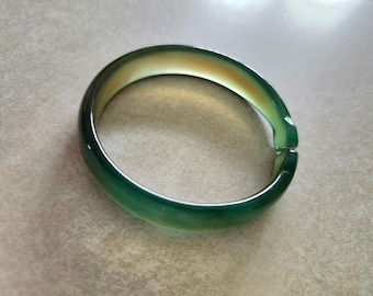 Green Peking Glass Bracelet, Vintage