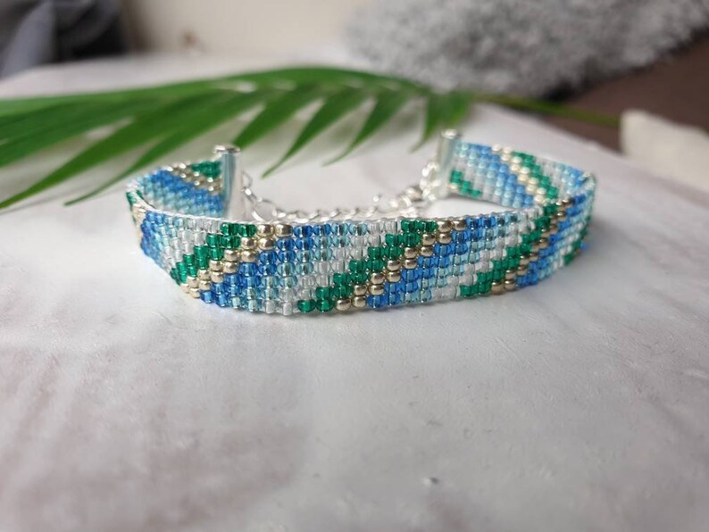 Loom beaded bracelet image 5