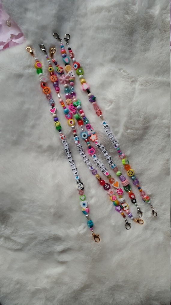 SuusjaBeads - Handmade bracelets, phone charms and earrings
