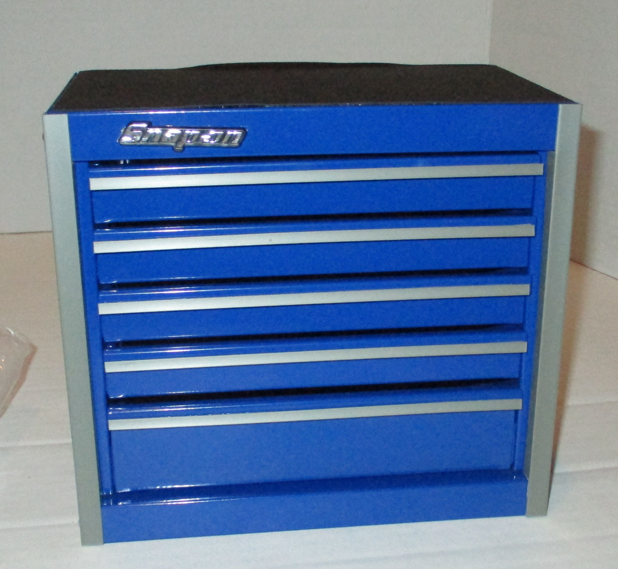 Blue Snap on Mini Toolbox Micro Roll Cab KMC922APCN Mint in Box