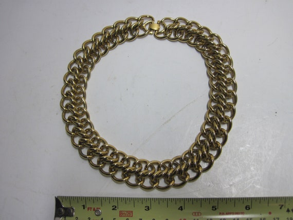 Monet Gold Tone 17" Double Ring 1" wide Chunky Cho