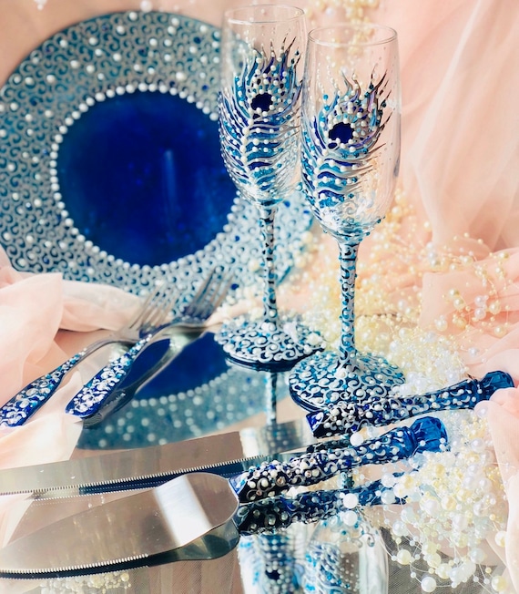Peacock Feather Wedding Set, Wedding Cake Serving Set and Wedding Champagne Toasting Flutes, Personalized Toast Flutes, Set of 4