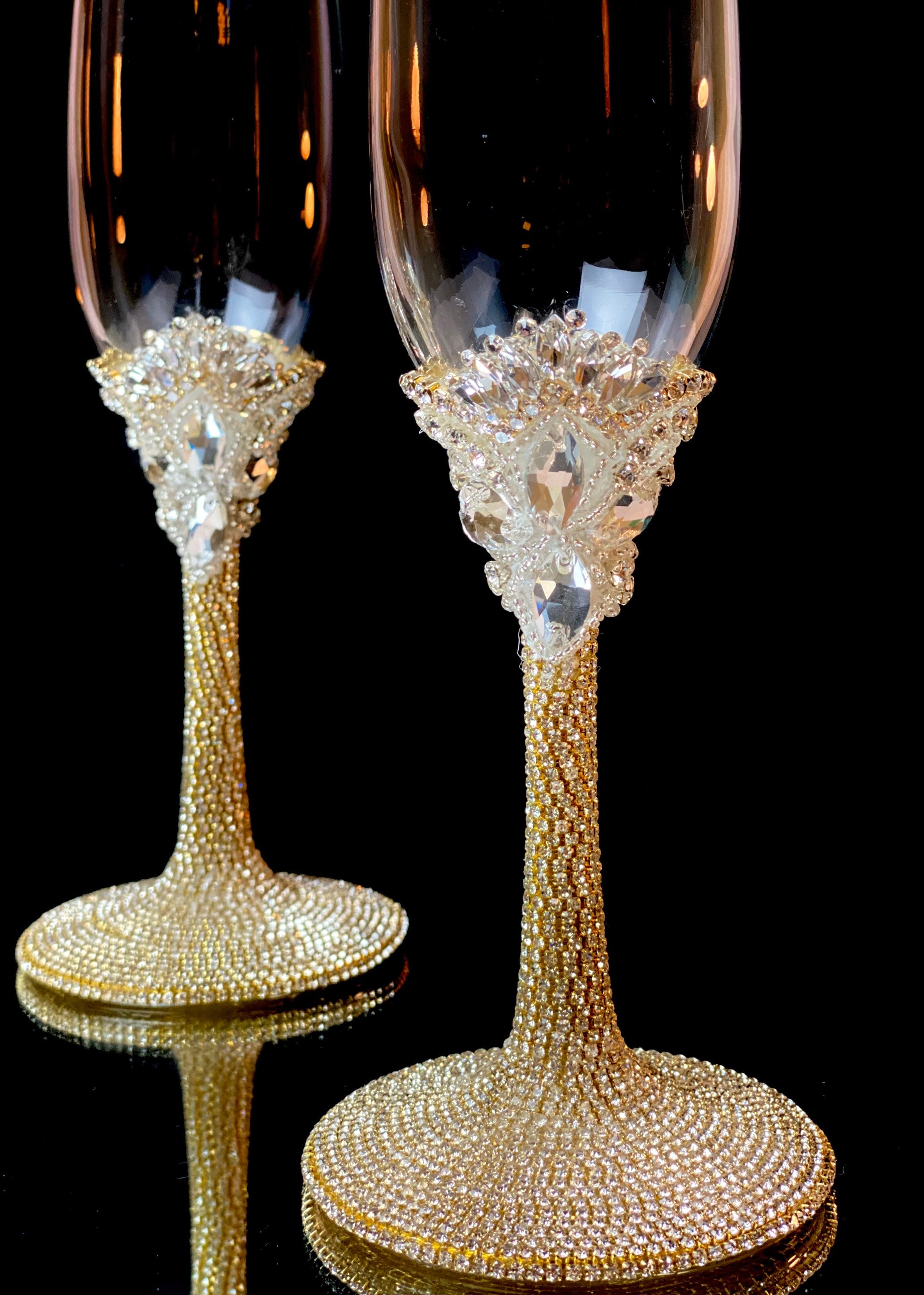 WOTOR Lot de 4 verres à vin dorés, 510,3 g, Gobelets dorés incassables, Verre à vin en acier inoxydable, Élégant, unique et portable, Verre à vin métallique pour l'extérieur, les voyages, le
