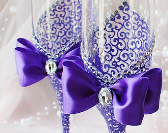 Purple Wedding Glasses, Wedding Champagne Flutes, Bride And Groom, Personalized Toasting Flutes, Purple Wedding, Wedding gift