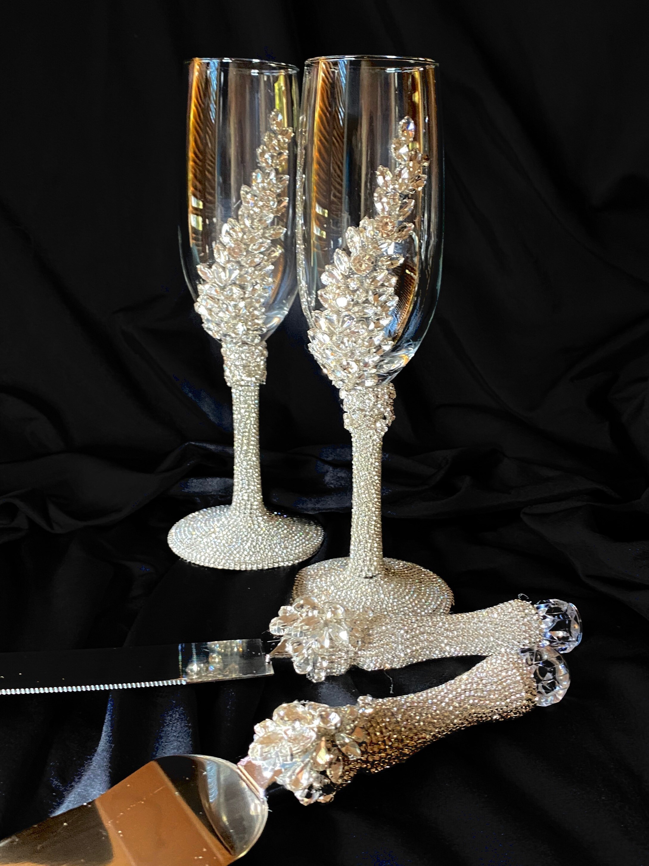 Crystal Champagne Flutes, Set of 12, Crystal Glasses, Fine Dining, Elegant  Tablescape, Entertaining, Bridal Gift, Wedding Gift, Shower Gift 