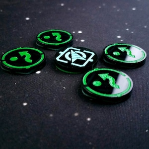 Double-sided Cloak / Evade tokens for use with X-wing 2.0