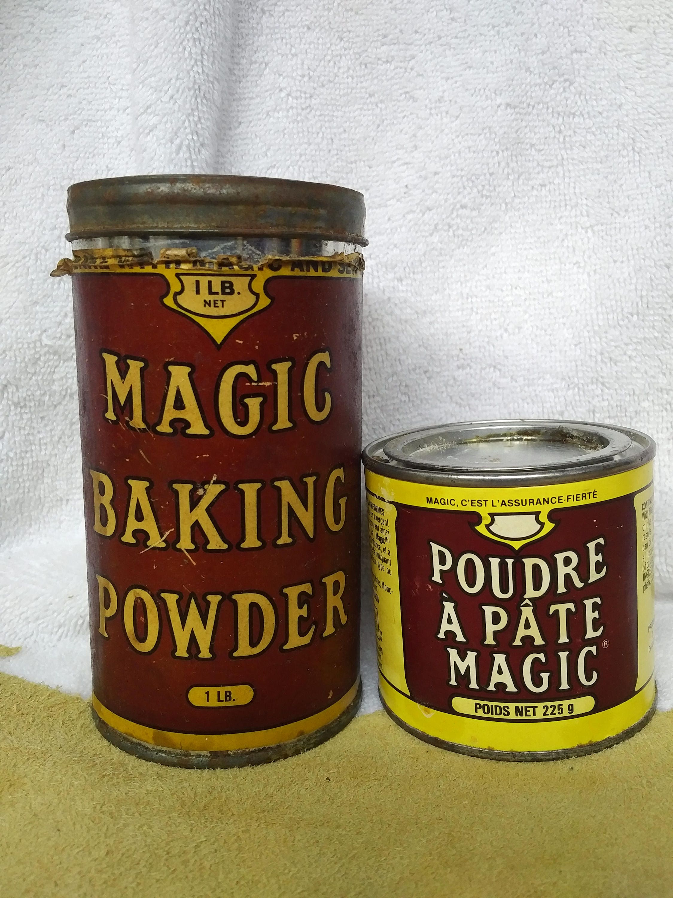 Vintage Magic Baking Powder Advertising Tin Can Full Free USA Shipping