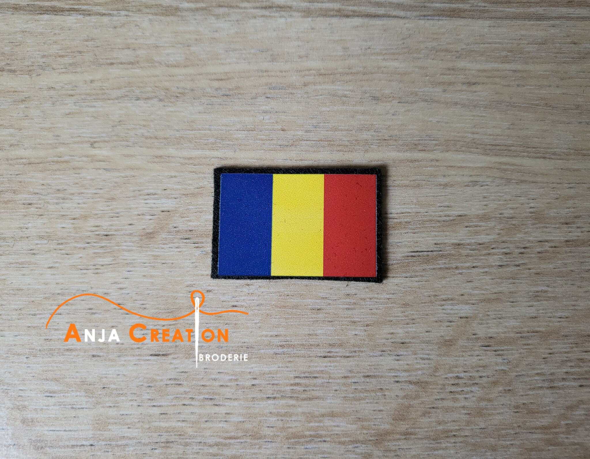 Toppa Con Bandiera Della Romania, Applicazione Termoadesiva, Cucita Su