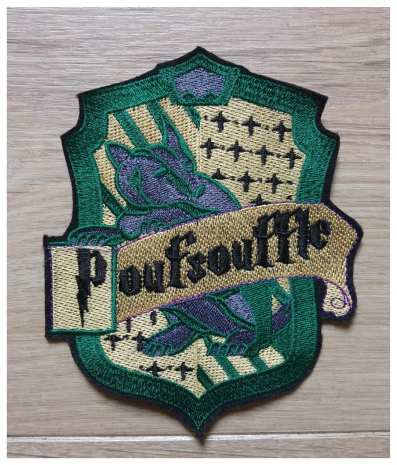 Grand écusson Maison Poufsouffle de la collection Harry Potter Etsy