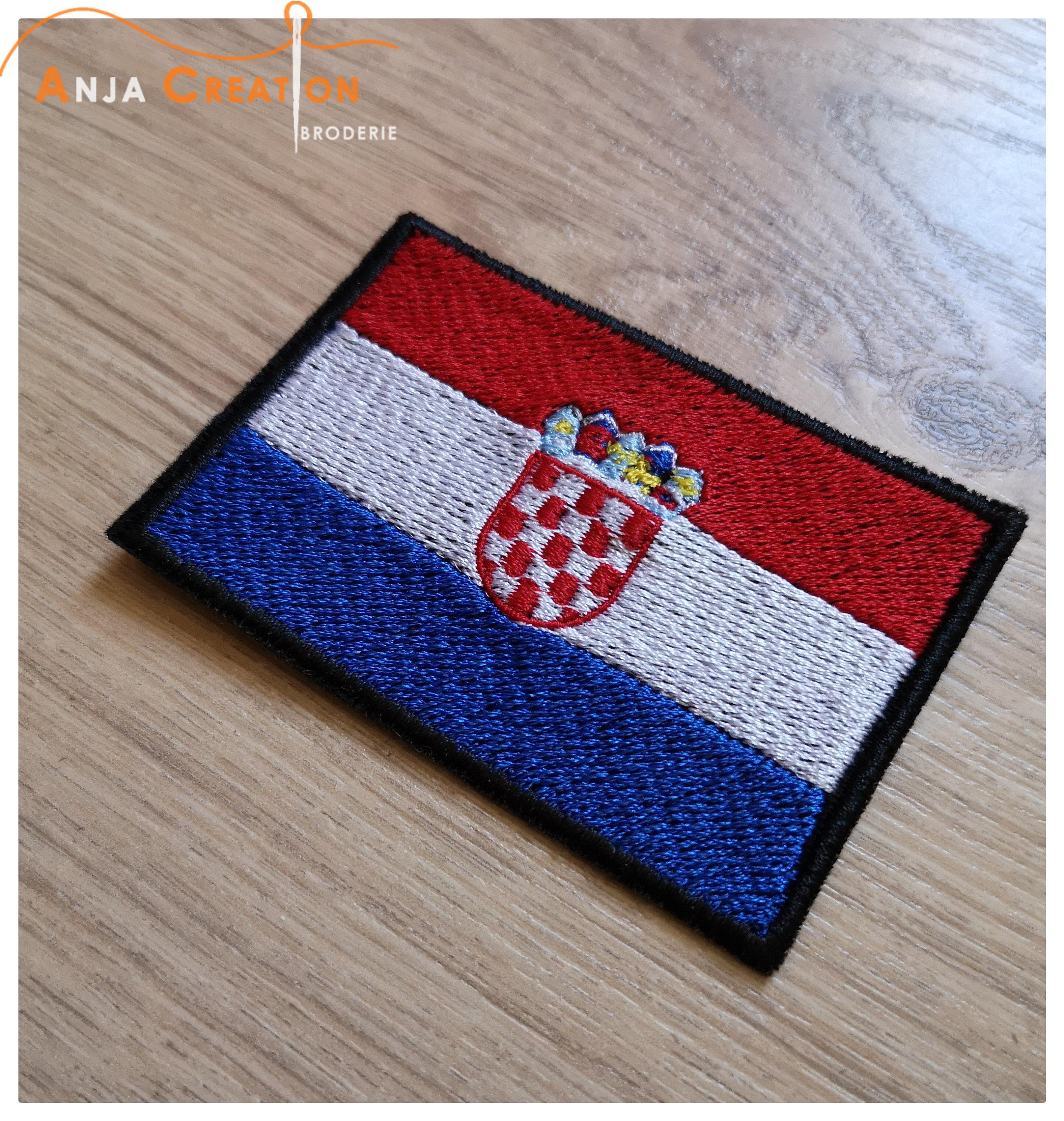 40 x 25 mm Croatia Zagreb Flag embroidered Iron-On Patch 0917 A 