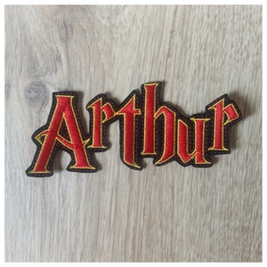 Insignia de 15 cm con letras del nombre de pila con temática de Harry Potter