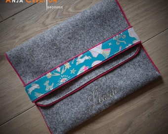 Pochette Protège Carnet de Santé Personnalisable modèle "Léonie" enfant, chat, chien, cheval