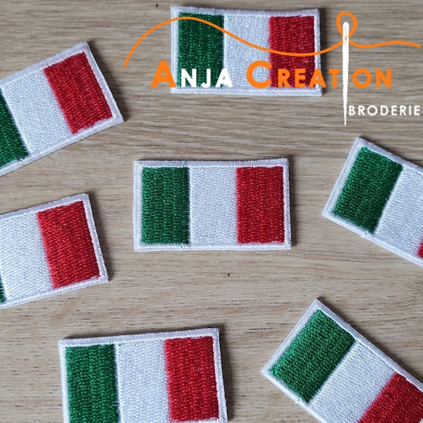 Petit Ecusson patch Drapeau brodé Italie Italien 4cm thermocollant Made in France Personnalisation Customisation Voyage Monde Souvenirs