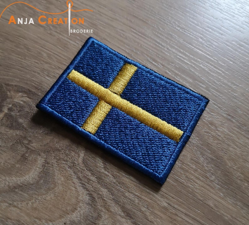 Écusson thermocollant, patch à coudre ou à coller Drapeau Suede 5cm image 4