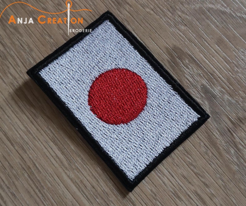 Iron-on patch, patch to sew or stick Japan flag 5cm image 4