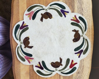 Handmade Wool Applique Mat - Birds and Flowers, 16"