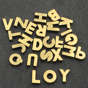 Venta al por mayor, 5 juegos (A-Z) de cuentas espaciadoras deslizantes con letras mayúsculas en tono bronce antiguo/plata oscura, para pulseras y collares de 8 mm de ancho