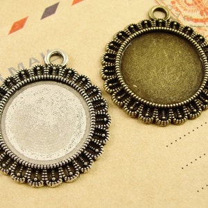 Wholesale 50pcs Antique Silver/Bronze Filigree Lace Border Pendant Charm/Finding,Base Setting Tray,Fit 20mm Cabochon/ Picture/Cameo