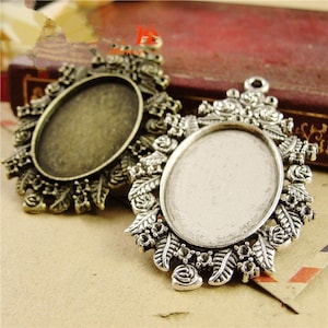 Antique Silver tone/Antique Bronze Flower Border Pendant Charm/Finding,Base Setting Tray Bezel,Fit 18mmx25mm Cabochon/ Picture/Cameo