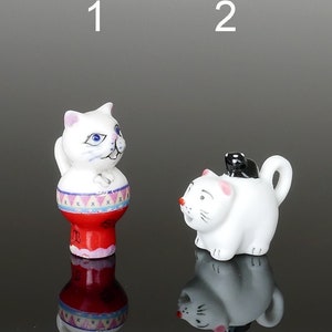 Vitrine murale pour collection Chats et chatons Porcelaine/Verre/Bois  Petite statuette Peint à la main Collection/Décoration/Cadeau -  France