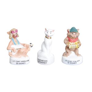 Vintage Miniature Figurine French Feve, Disney Aristocats Cat Figure, 1.25&quot; Bisque Dollhouse Décor, Doll Accessory, Cake Topper Decoration