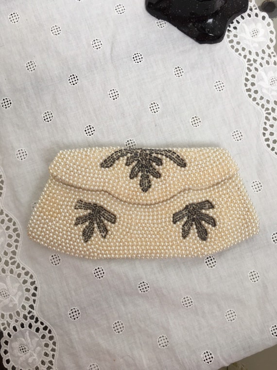 Pearl evening clutch bag 1940 vintage - image 1