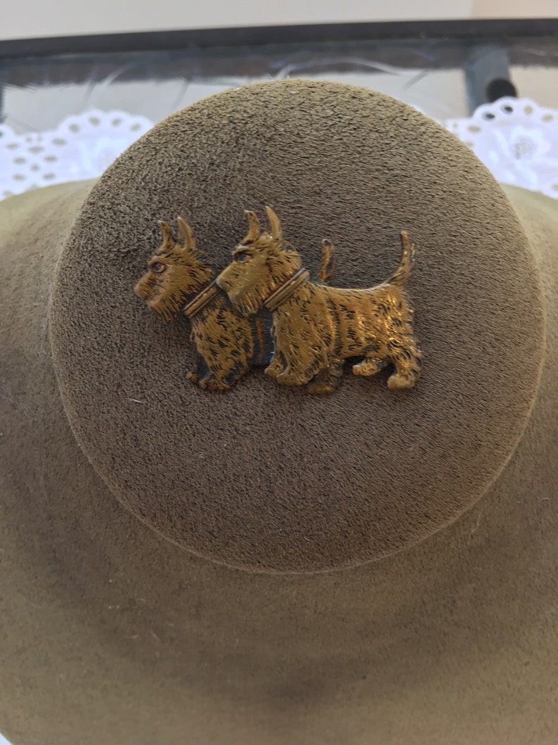 Brass Scottie dogs pin vintage 1940