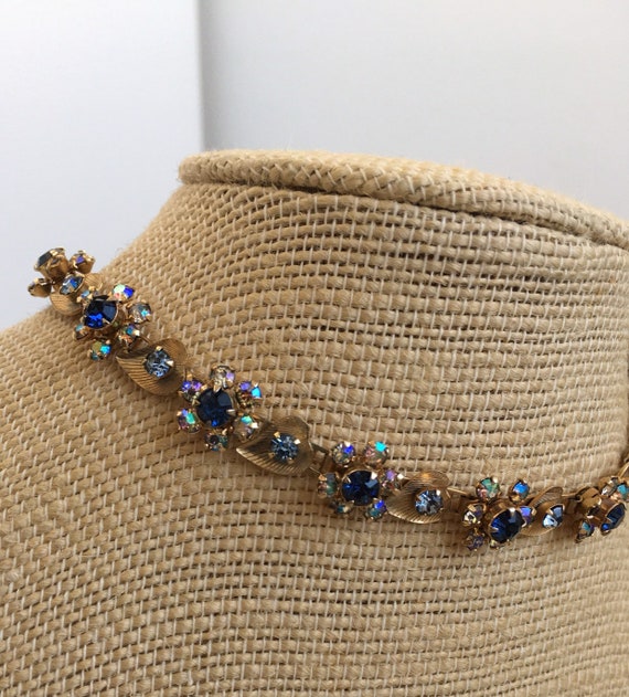 Blue flowers rhinestone necklace - image 10
