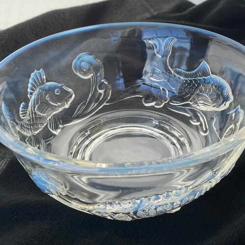 Ted Mehrer for Verlys French Glass Opalescent Three shops Fish Bowl Vintage 1950