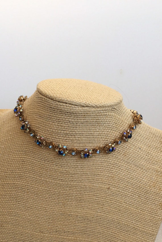 Blue flowers rhinestone necklace - image 5