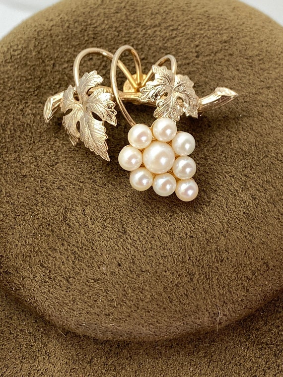 Cultured Pearl Grape Cluster Pin Brooch