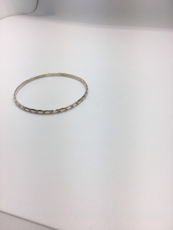 Embossed sterling bangle bracelet - image 7