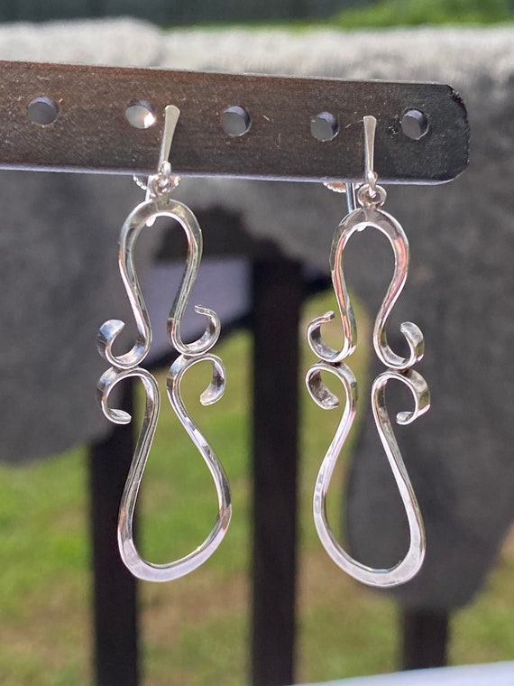 Scroll Design Screwback Sterling Silver Earrings - image 3