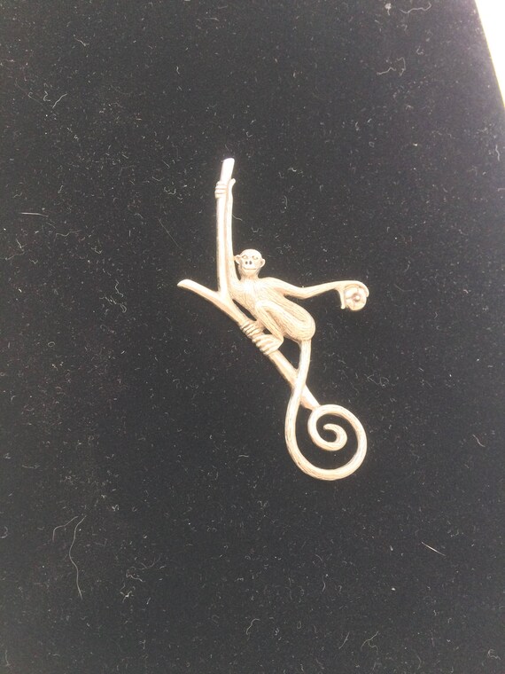 Monkey in tree with pomegranate Jolaire brand Ste… - image 5