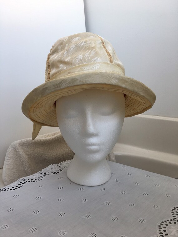 Cream brocade cloche hat vintage 1930 - image 9