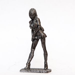 tin 54mm School Girl 1:32 Metal Figure
