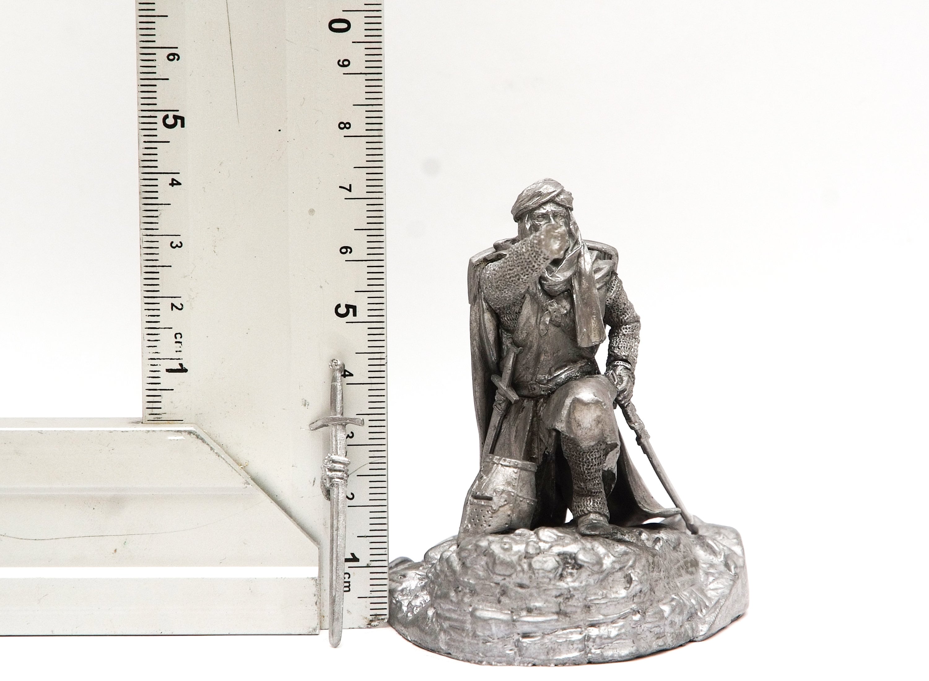 Figurine Chevalier Templier Korchagin Studio - 75mm, Résine, Peinte à La Main