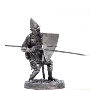 tin 54mm Russian foot soldier of the second line 1242 year 1:32 Scale Figurine