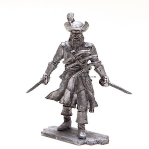 tin 54mm Pirate. Blackbeard figure 54mm image 1