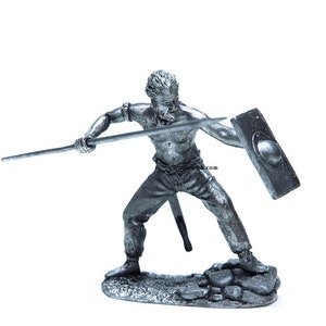 tin 54mm Celt 1/32 Figurine