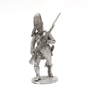 tin 54mm Napoleonic. Grenadier of the Princess Infantry Regiment. Spain 1807-08 1:32 Scale Pewter Sculpture