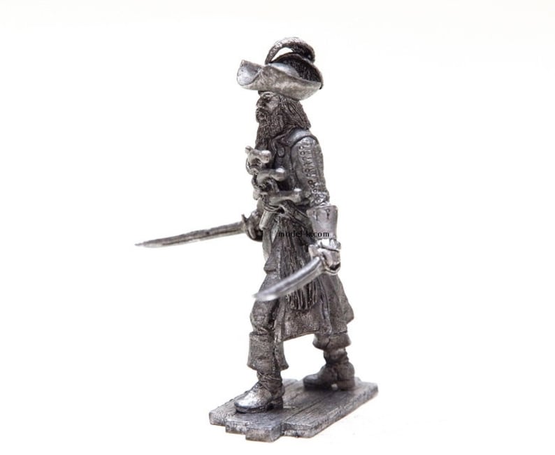 tin 54mm Pirate. Blackbeard figure 54mm image 2